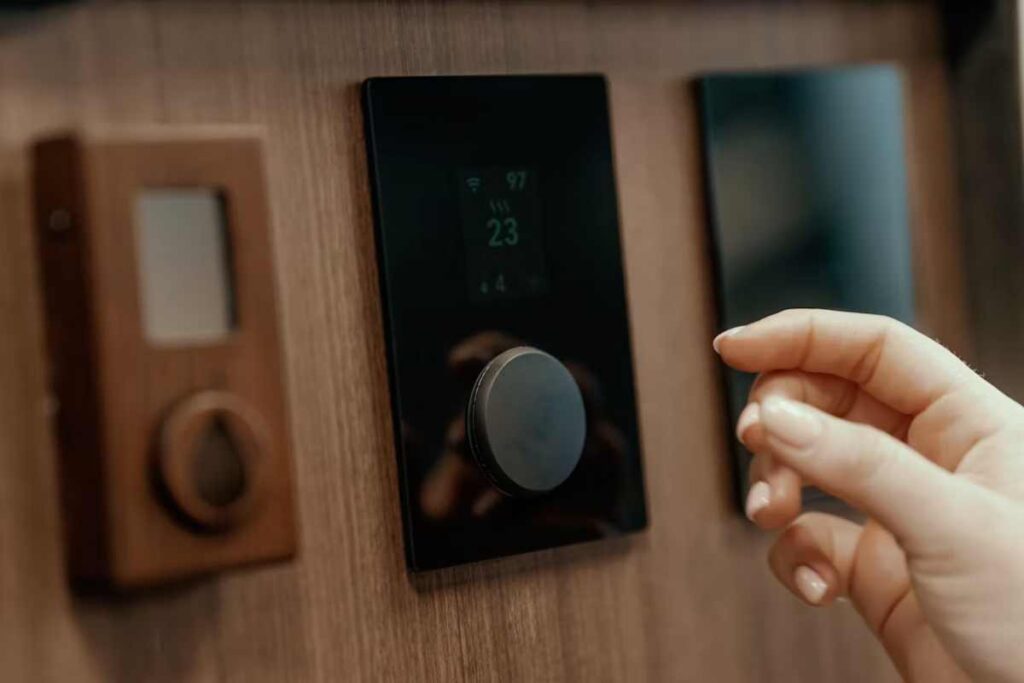 Smart Home Gadgets: The Complete Guide to Building a Connected Home Smart Home Gadgets